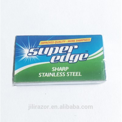 Double edge razor blades